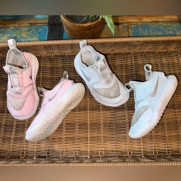 💖 Bundle 2 pair Nike Kids Pink and Blue Sneakers size 9C - Picture 2 of 3